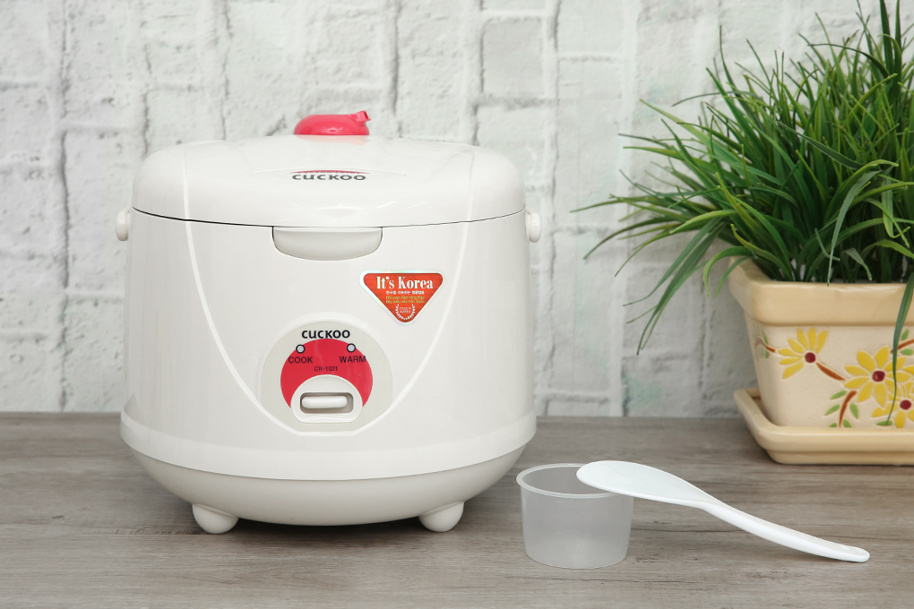 Nồi cơm điện 1.8 lít Cuckoo CR-1021