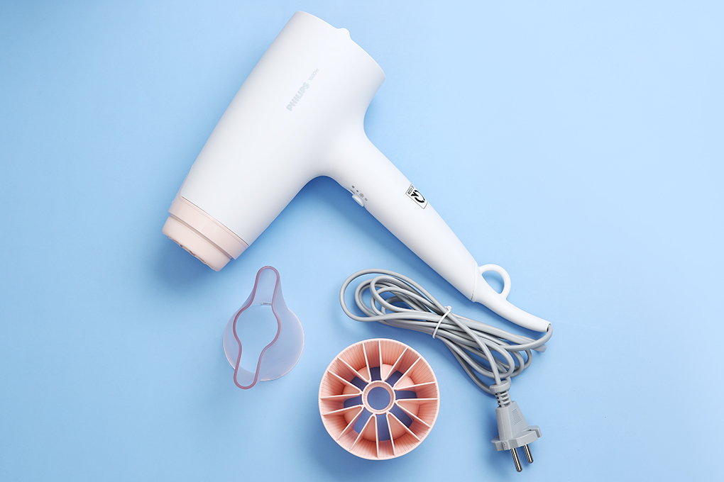 Máy sấy tóc 1600w Philips BHD300/10
